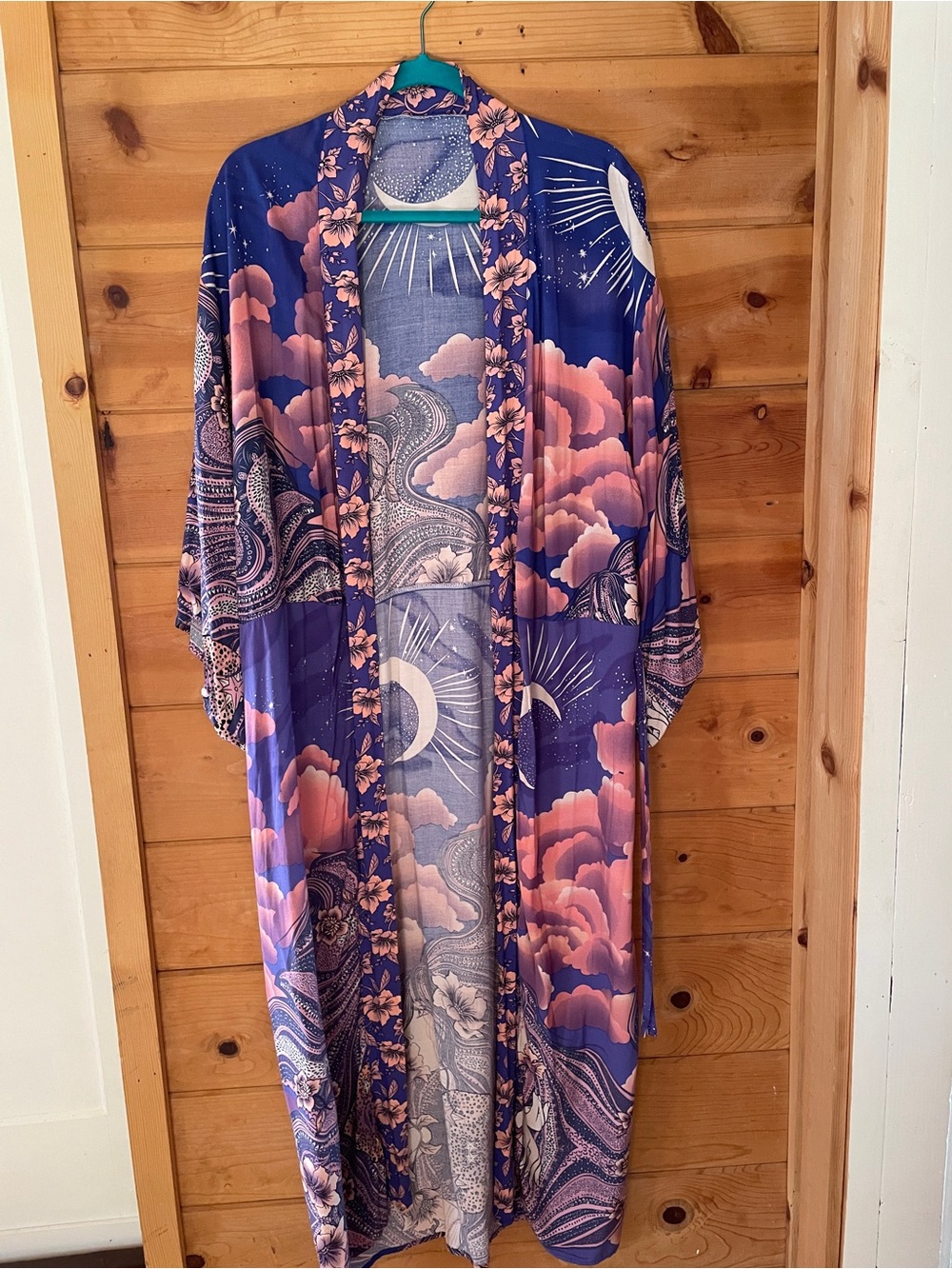 Long Kimono | Lunara - Picture 3 of 13